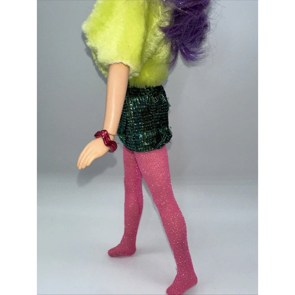 Vintage 1986 Jem And The Holograms Misfits Clash Doll Hasbro Outfit Accessories